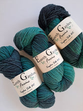 Load image into Gallery viewer, Targhee Silk DK &#39;Jaguar Paw&#39;
