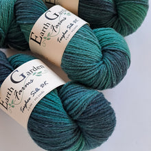 Load image into Gallery viewer, Targhee Silk DK &#39;Jaguar Paw&#39;
