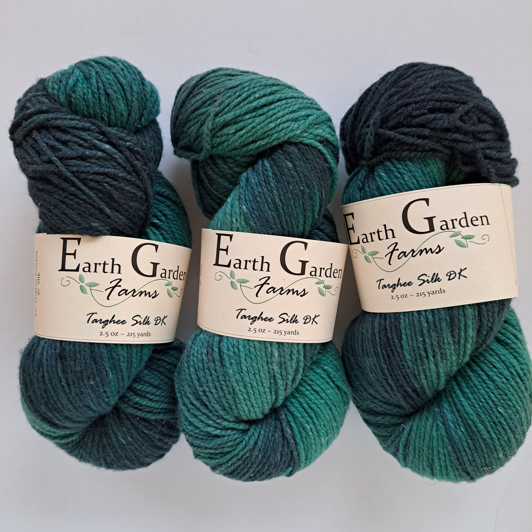 Targhee Silk DK 'Jaguar Paw'