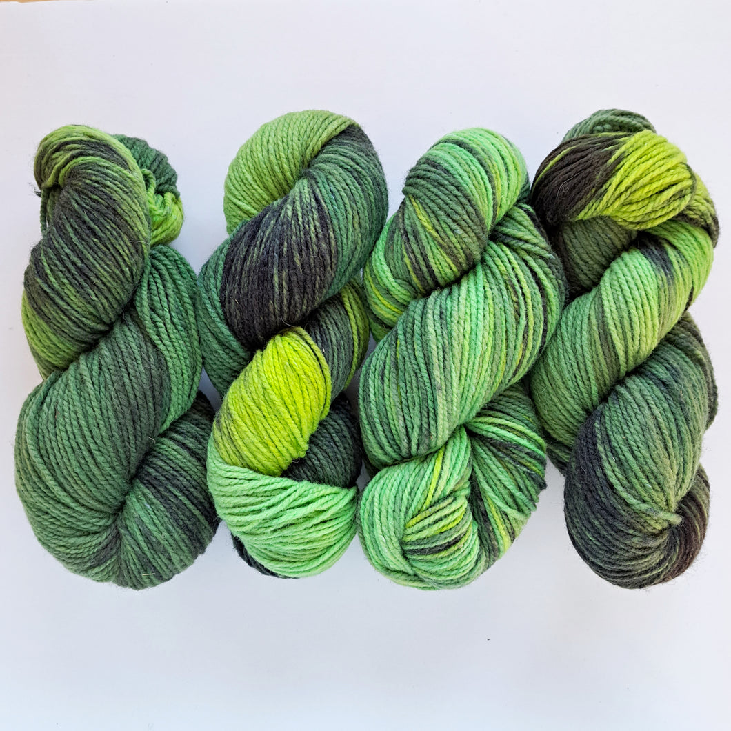 Targhee Silk DK 'Dragon's Eye'
