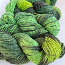 Load image into Gallery viewer, Targhee Silk DK &#39;Dragon&#39;s Eye&#39;

