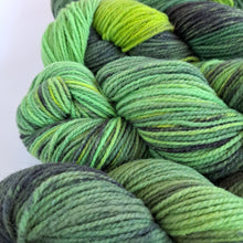 Load image into Gallery viewer, Targhee Silk DK &#39;Dragon&#39;s Eye&#39;
