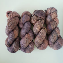 Load image into Gallery viewer, Cashmerino Fingering &#39;Silica Water&#39;
