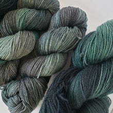 Load image into Gallery viewer, &#39;Something Green&#39; in Fingering
