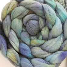 Load image into Gallery viewer, Shetland Roving &#39;Rainwater&#39;
