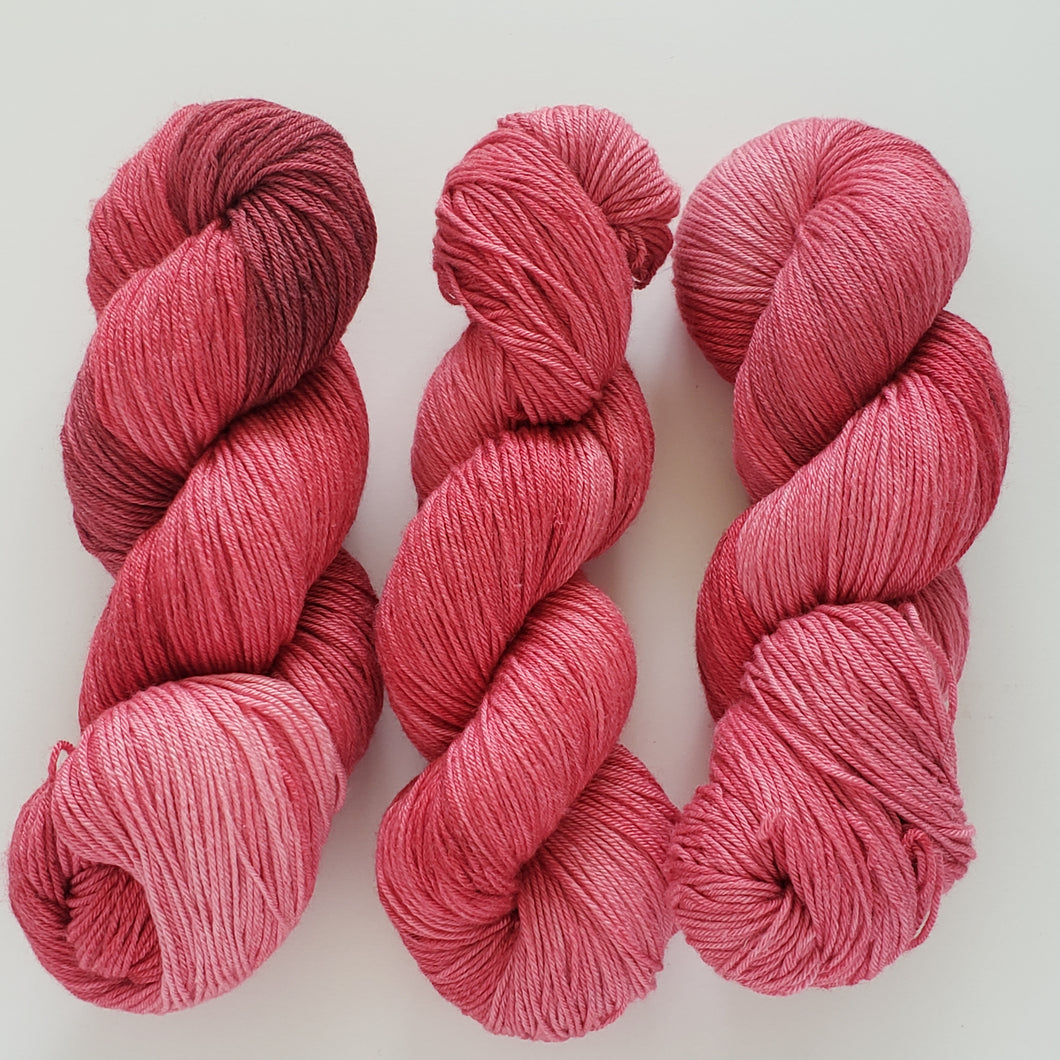 Bamboo Silk Fingering 'Strawberry Cream'