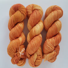 Load image into Gallery viewer, Bamboo Silk Fingering &#39;Blood Moon&#39;
